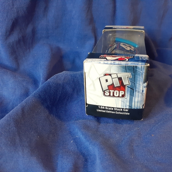 💯RARE 2007 #43 Bobby Labonte Cheerios Spiderman 1/64 Diecast 🇨🇦12.50 Can Ship - Picture 5 of 16